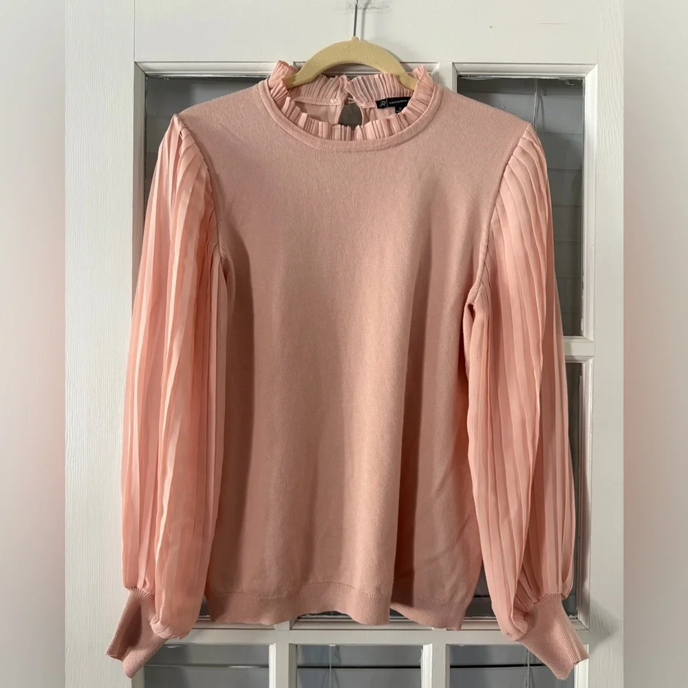 Adrianna Papell Women’s M Blush Ruffle Neck Pleated Sleeve Sweater | SKU 0274